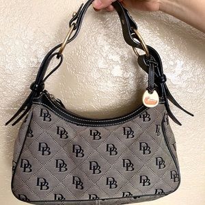 Dooney & Bourke baguette shoulder bag